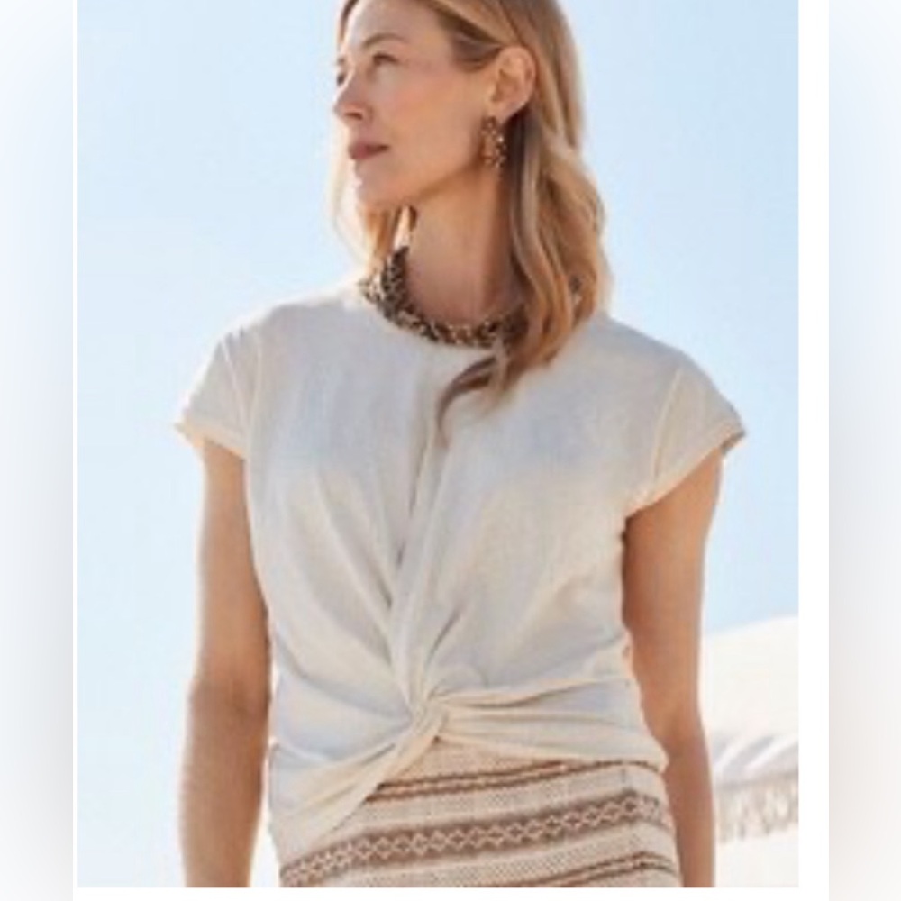 Inverted Knot Front Tee